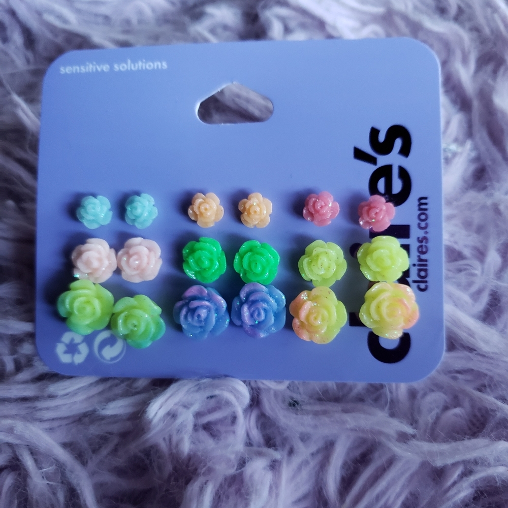 Girls earrings, Claires